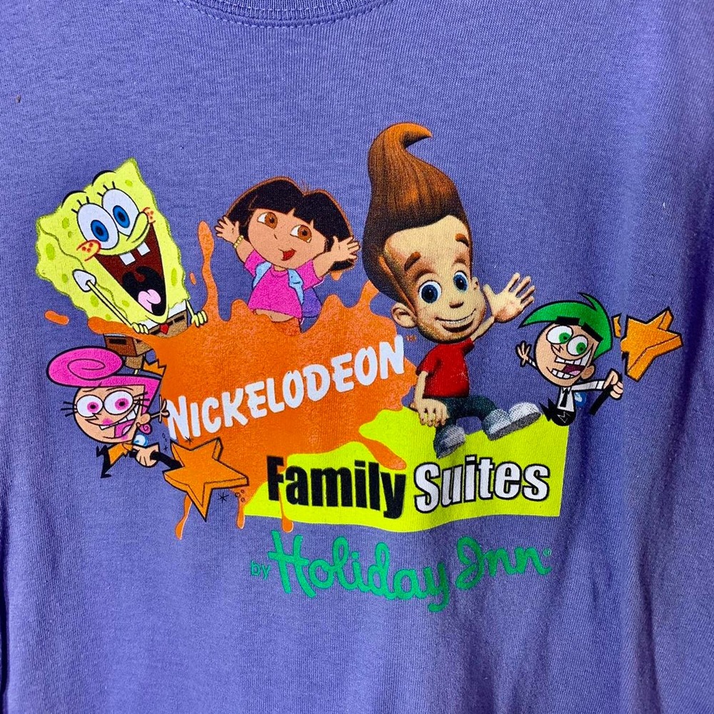 vintage Y2K 2005 NICKELODEON FAMILY SUITES HOLIDAY INN HOTELS graphic tee shirt